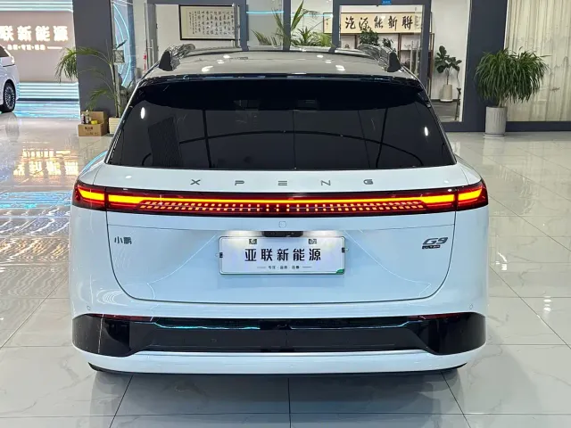 Xpeng G9 — Фото автомобиля 8