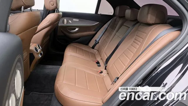 Mercedes-Benz E-Class W213 — Фото автомобиля 12