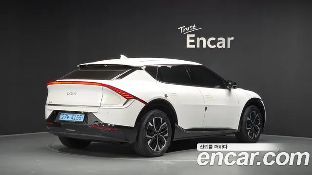 Kia EV6 Long Range — Фото автомобиля 2