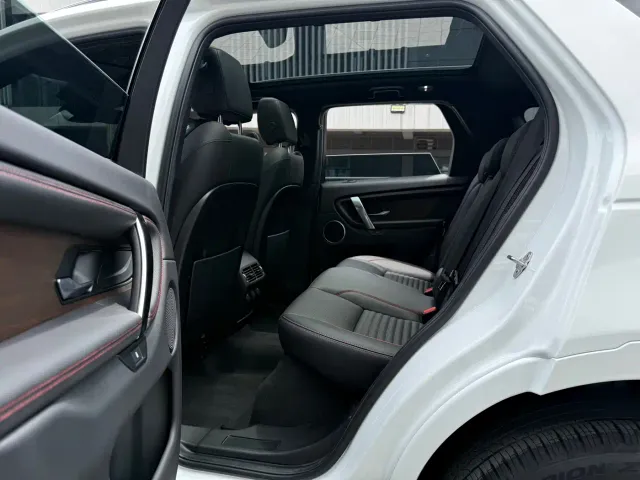 Land Rover Discovery Sport — Фото автомобиля 22