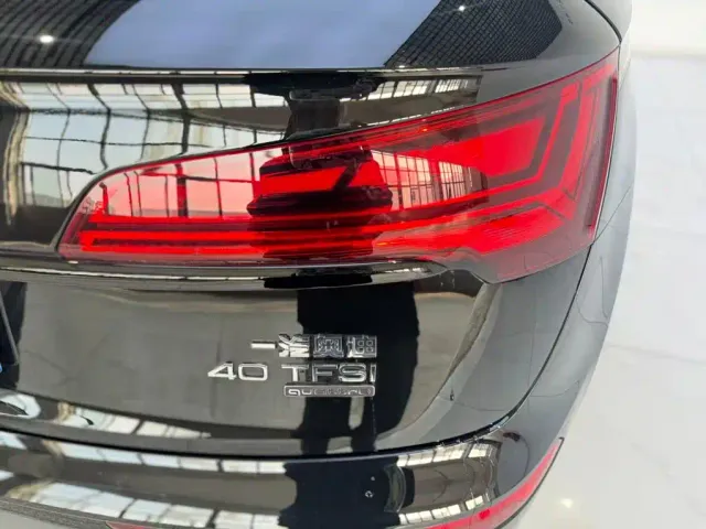 Audi Q5L — Фото автомобиля 15
