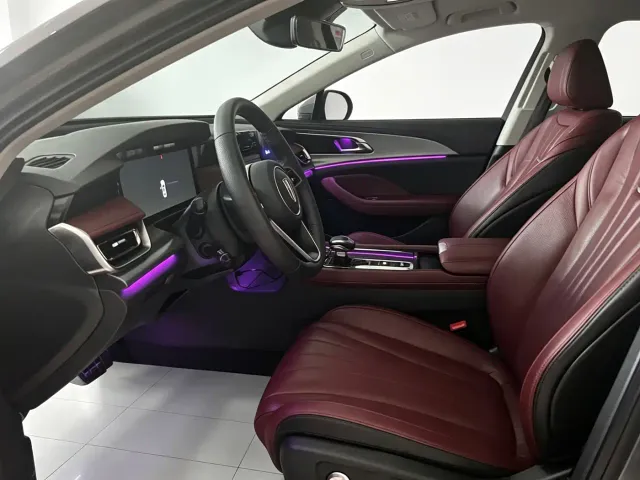 Hongqi H5 — Фото автомобиля 6