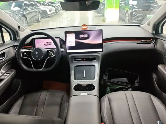 Shangjie SUV — Фото автомобиля 9