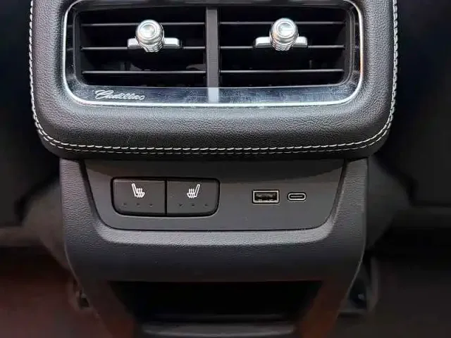 Cadillac XT5 — Фото автомобиля 10