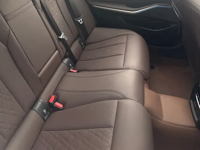 BMW 3 Series — Фото автомобиля 6