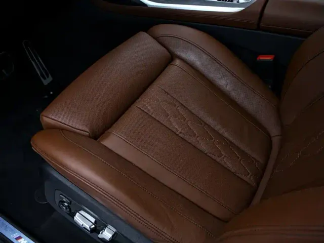 BMW X7 — Фото автомобиля 16