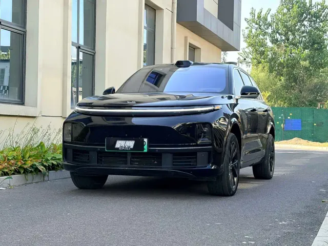 Фотография автомобиля — Li Auto L7