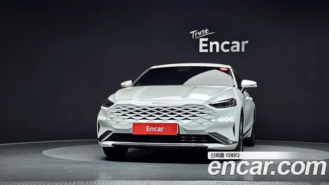 Kia K8 Hybrid — Фото автомобиля 3