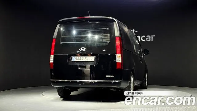 Hyundai Staria — Фото автомобиля 4