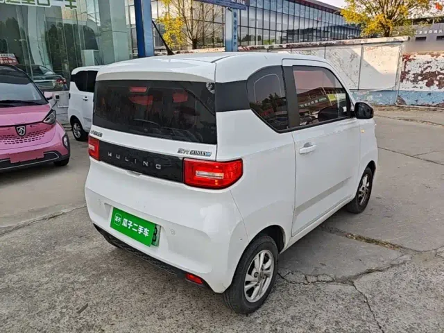 Wuling Hongguang Mini EV — Фото автомобиля 6