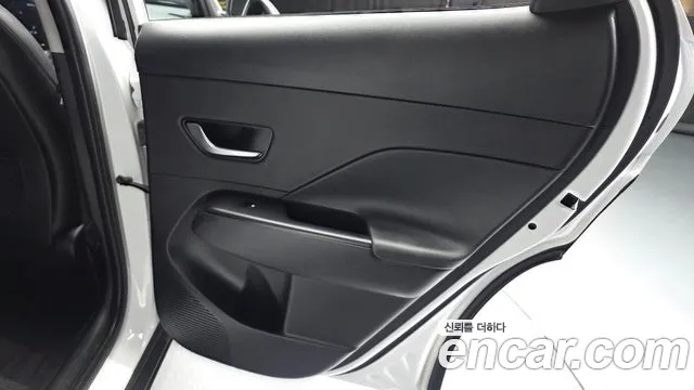 Hyundai Kona — Фото автомобиля 14