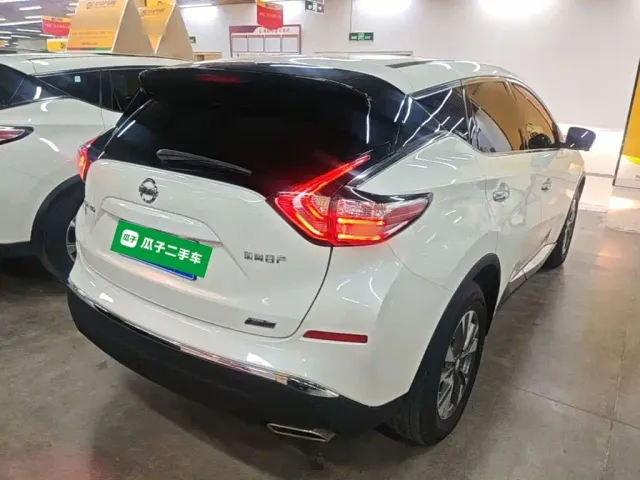 Nissan Murano — Фото автомобиля 6