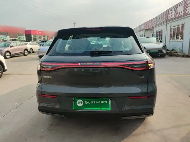 Geely Galaxy E5 — Фото автомобиля 5