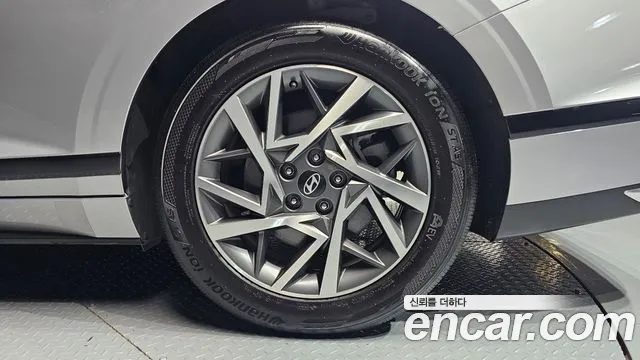 Hyundai Grandeur GN7 — Фото автомобиля 6