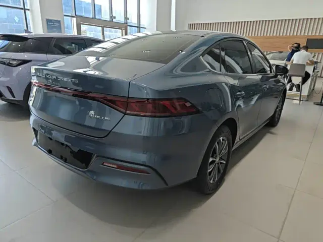 BYD Qin PLUS — Фото автомобиля 4