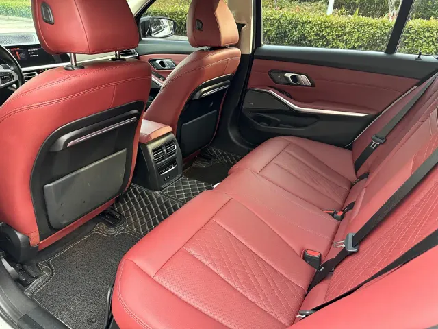 BMW 3 Series — Фото автомобиля 10