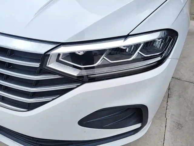 Volkswagen Lavida — Фото автомобиля 23