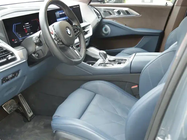 BMW XM — Фото автомобиля 8