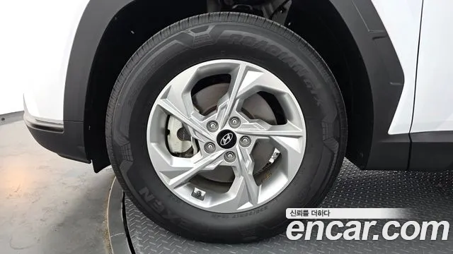 Hyundai Tucson Tucson (NX4) Дизель 2.0 2WD — Фото автомобиля 5