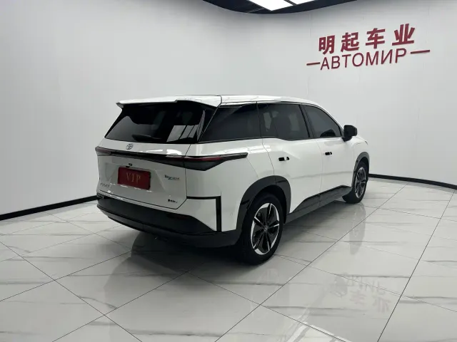 Toyota BoZhi 3X — Фото автомобиля 9