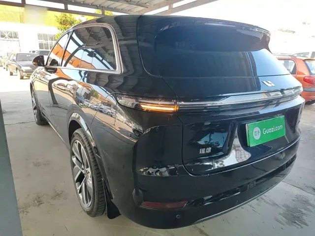 Li Auto L7 — Фото автомобиля 4