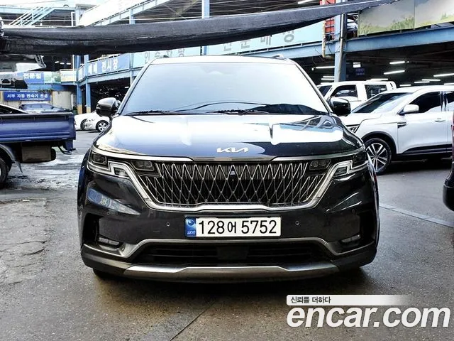 Фотография автомобиля — Kia Carnival 4th Gen