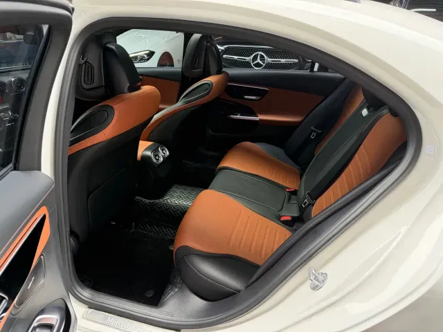 Mercedes-Benz C-Class — Фото автомобиля 9