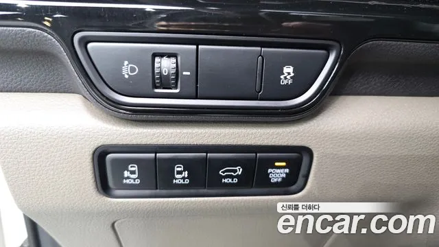 Kia Canival Новый Carnival 4 поколение HEV 9 мест Signature — Фото автомобиля 16