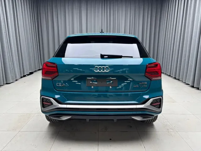 Audi Q2L — Фото автомобиля 6