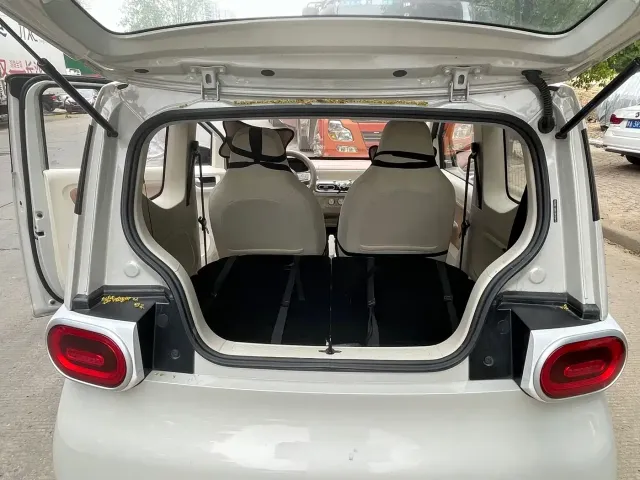 Wuling Hongguang Mini EV — Фото автомобиля 6