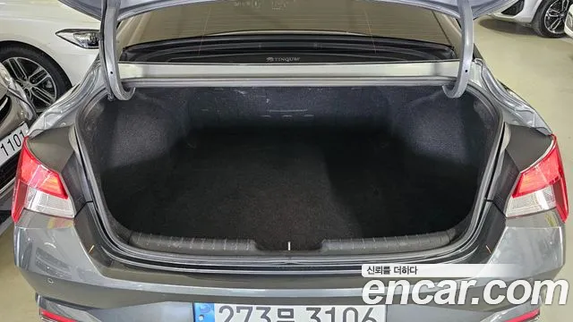 Hyundai Avante CN7 — Фото автомобиля 12