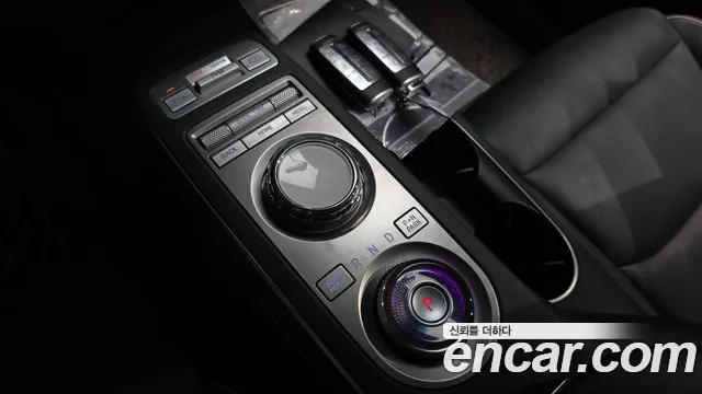 Genesis GV70 Electrified GV70 — Фото автомобиля 9