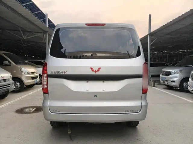 Wuling Hongguang V — Фото автомобиля 20