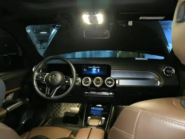 Mercedes-Benz GLB-Class — Фото автомобиля 12