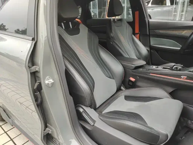 Geely Binrui — Фото автомобиля 24
