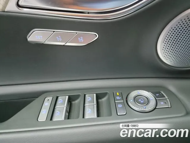 Genesis GV80 — Фото автомобиля 11