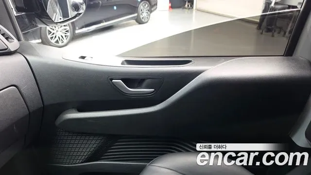 Hyundai Staria — Фото автомобиля 14