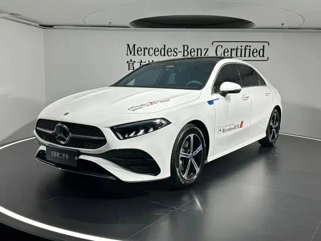 Фотография автомобиля — Mercedes-Benz A-Class