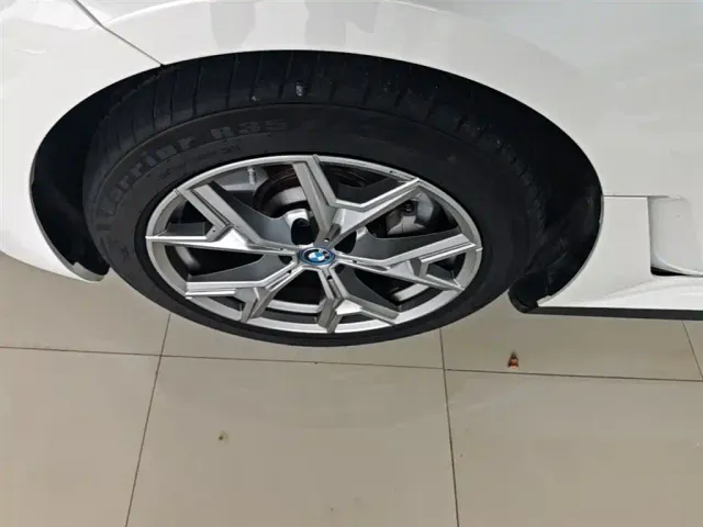 BMW i3 — Фото автомобиля 22