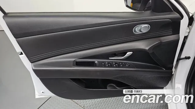 Hyundai Avante CN7 — Фото автомобиля 13