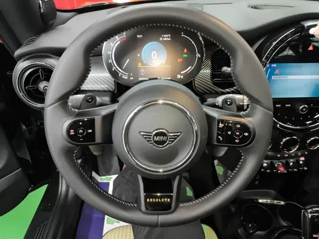 MINI Hatch — Фото автомобиля 6