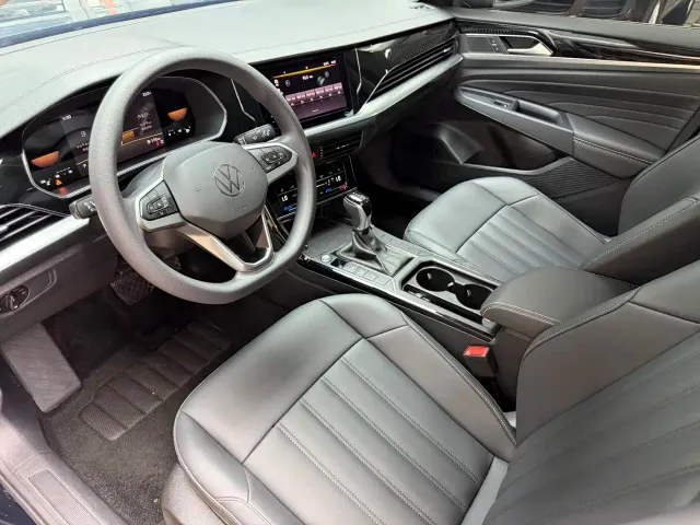 Volkswagen Passat — Фото автомобиля 10