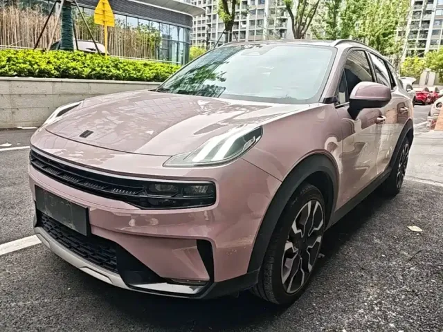 Фотография автомобиля — Lynk & Co 06 EM-P