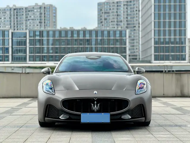 Maserati GranTurismo — Фото автомобиля 2