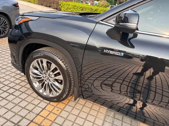 Toyota Highlander — Фото автомобиля 7