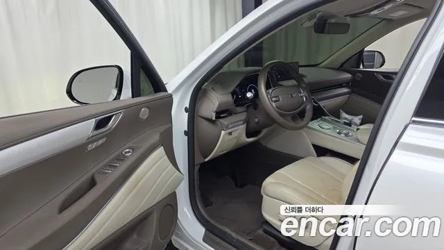 Genesis GV80 — Фото автомобиля 15
