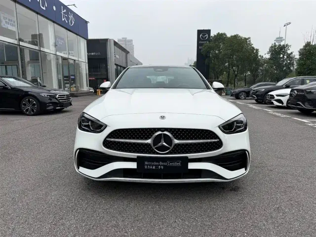 Mercedes-Benz C-Class — Фото автомобиля 2