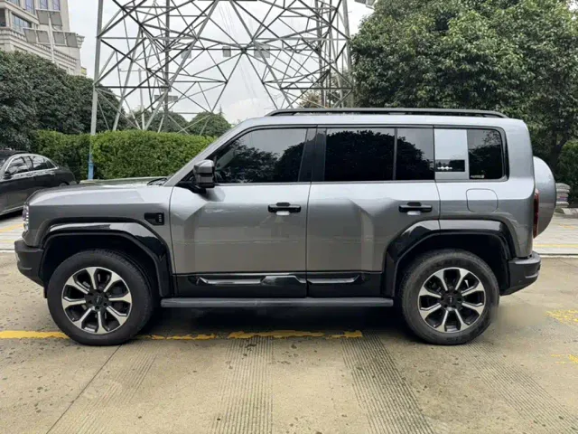 BYD FangChengBao Leopard 5 — Фото автомобиля 6