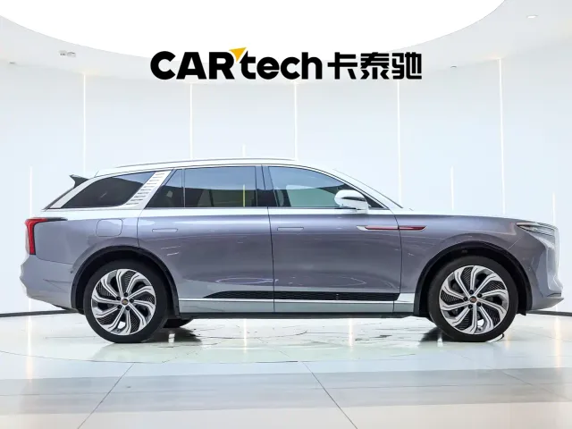 Hongqi E-HS9 — Фото автомобиля 8