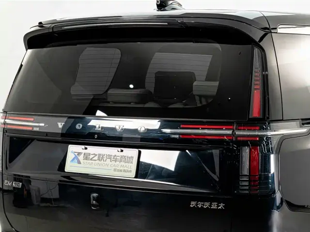 Volvo EM90 — Фото автомобиля 8